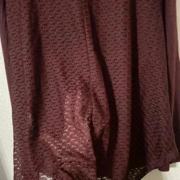 WEEKEND BY SUZANNE BETRO MAROON SWEATER - Picture 6 of 7